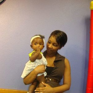 Meet your Posher, Djelia